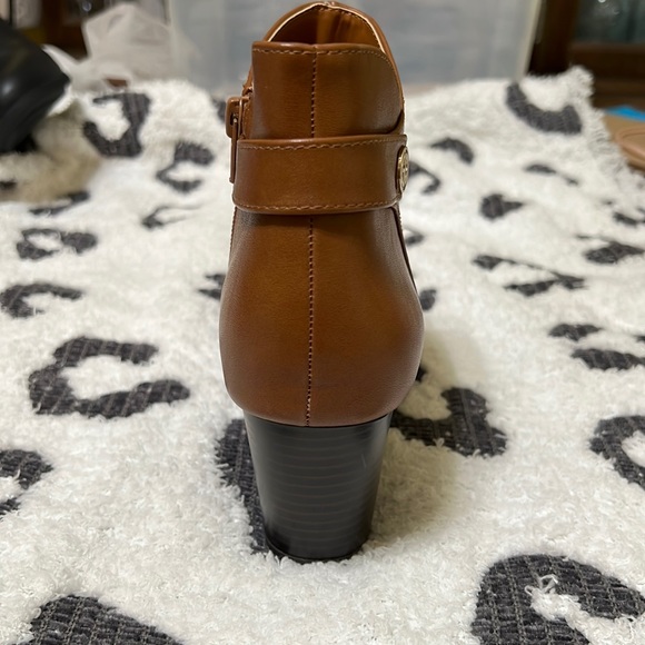 Giani Bernini Artemyss Ankle Boot - Picture 3 of 5